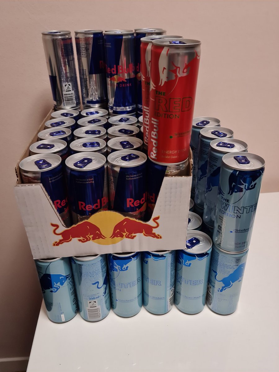 Sandraice89's tweet photo. @redbullGER hab ich mir damit einen Kühlschrank von Euch verdient? 🤔😅🥰🥰 https://t.co/mgxLf0c4M2