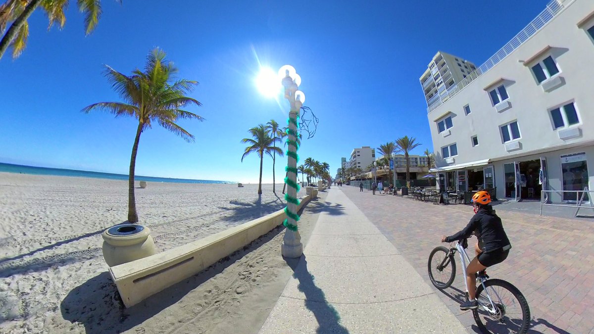 Mville_HBR's tweet photo. Q: "When are we taking down the festive beach lamp post garlands?"
A: "NEVER!" Seriously though, probably just after the turn of NEW YEARS (which is just around the bend!!) 🥳🎉👯♀️🎊
•
•
•
•
•
•
#BeachView #NewYears #EndlessCelebration #MHBR https://t.co/c9Mwj80qpD