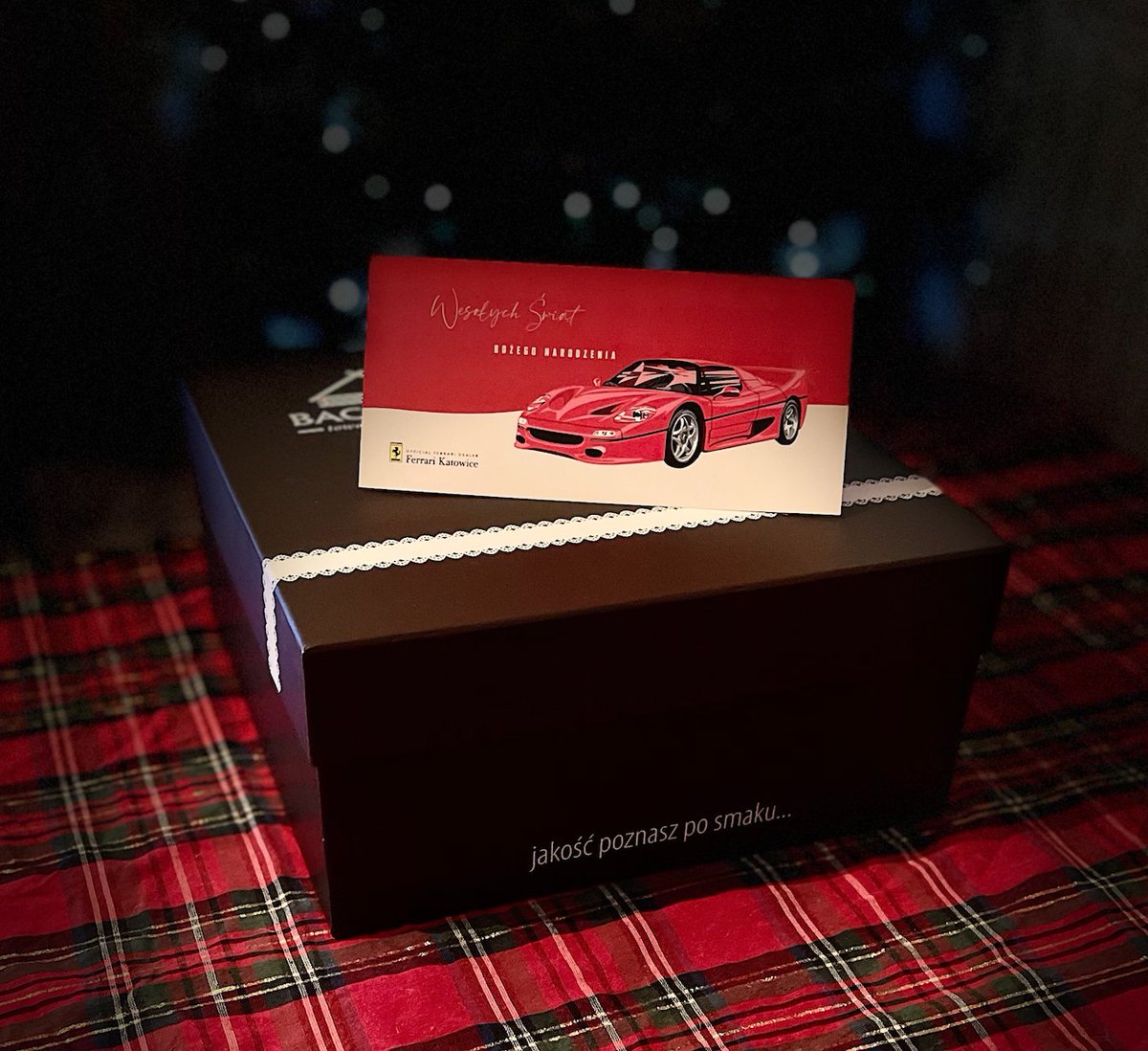 PTernstrom's tweet photo. Received this beautiful gift from Ferrari Poland. Thank you Jakub, Pawel and Karolina! See you in July 🎄🏎🎁 #ferrari #ferraripoland #maserati #supercars https://t.co/3AnnvUM4CT