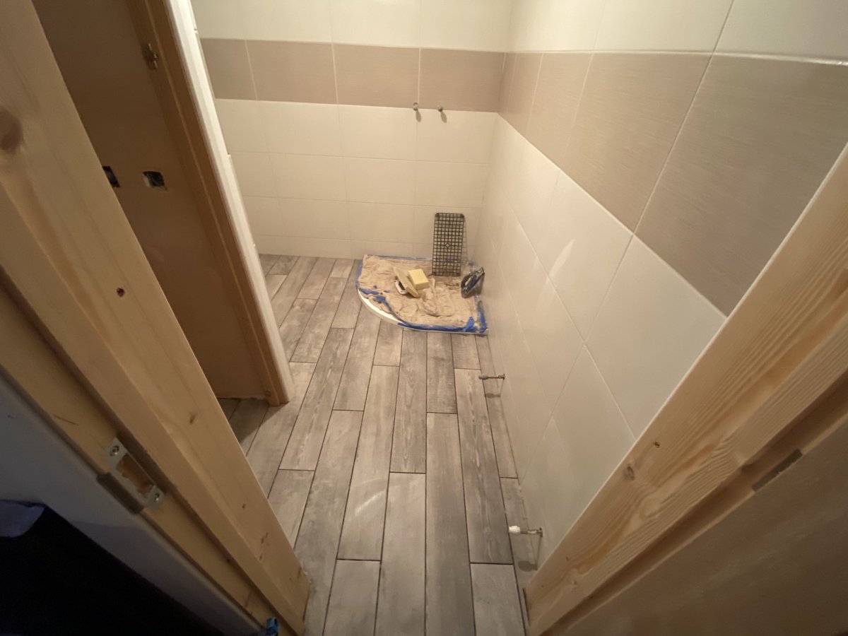 torisconstruct1 tweet picture