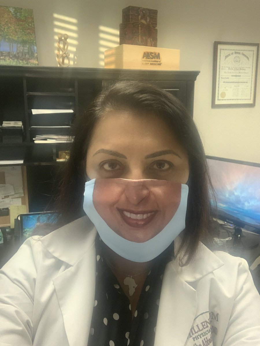 fabsleepdoc's tweet image. My favorite gift this year!!!😷🥰😍.  Now patients can see me. #friendlyface #sleeptwitter #sleepmedicine @AASMorg @AmerMedicalAssn #MedTwitter @AANMember