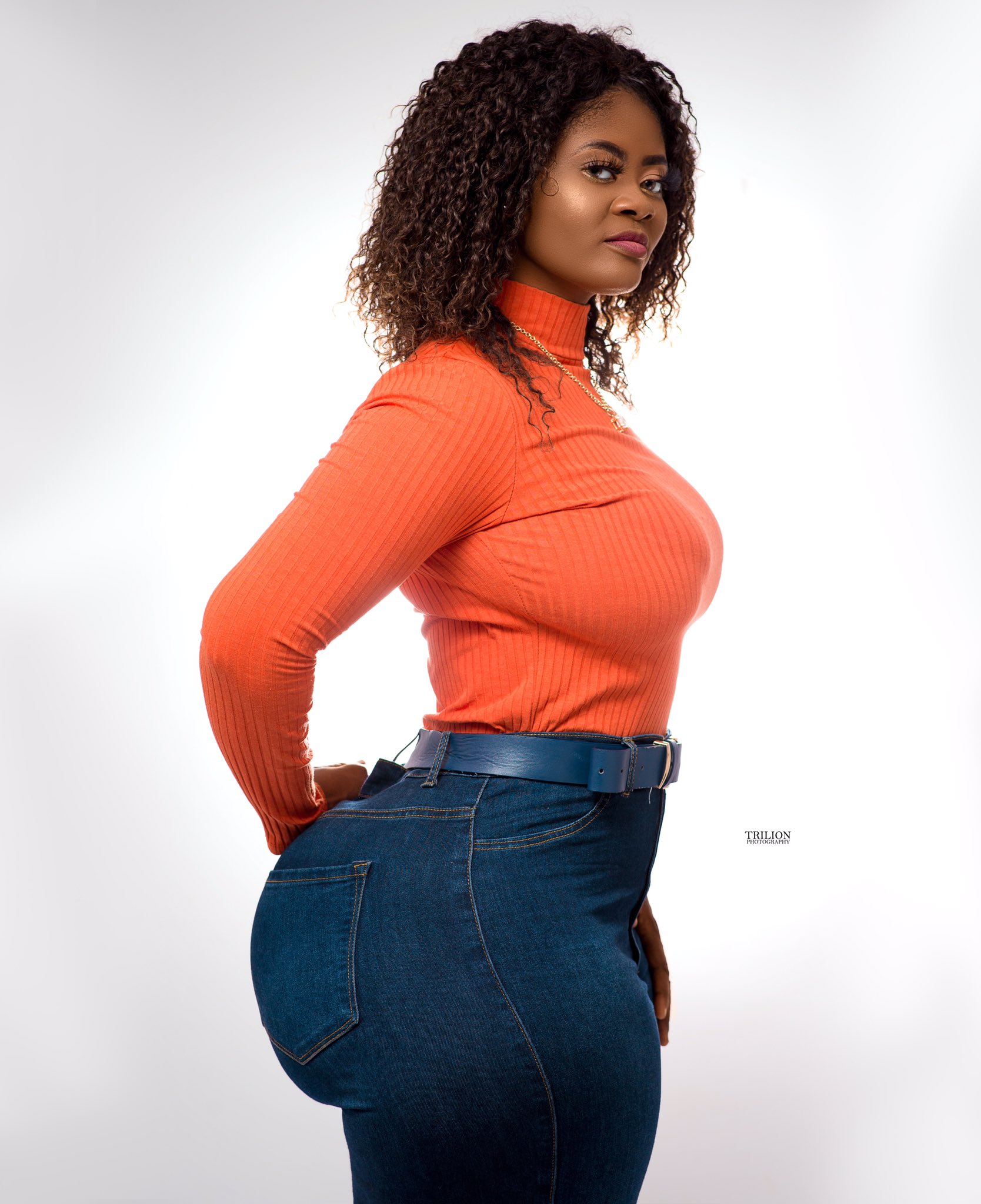 Meet Sheena Dzigbordi, The Lady Who Has Unseated Hajia Bintu With Her Huge  Curves | NsekuOnline.Com