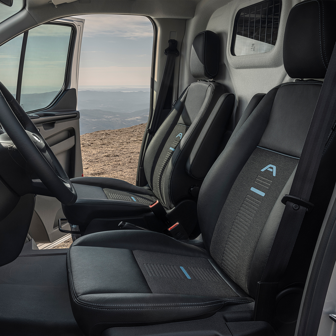 UkMotus's tweet photo. The New Transit Custom Active. Whatever you’re doing, the new Active range is up to the task.  
Bold new exterior styling combined with optional mechanical limited-slip differential technology to help keep you moving on difficult terrain.

Discover more: https://t.co/LWZPYFZFmN https://t.co/u9z77kFipf