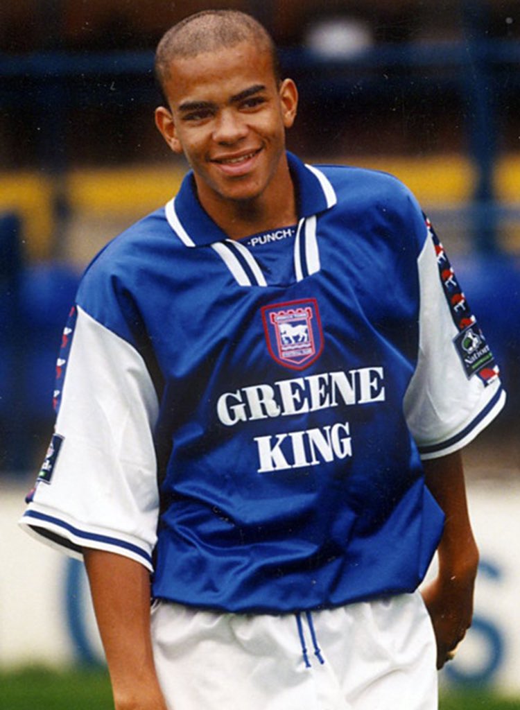  Happy 42nd birthday, Kieron Dyer! 