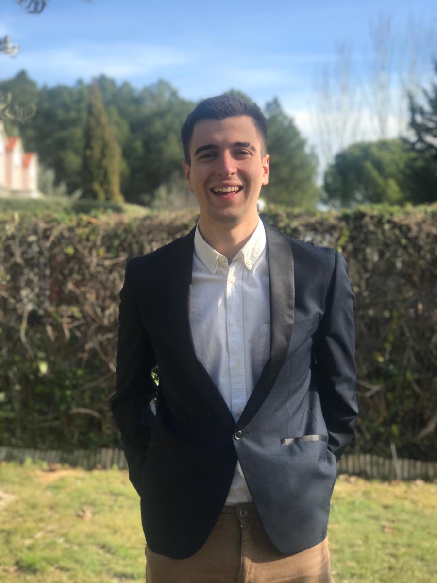 raulmc_11's tweet photo. El otro día fuimos los nenes muy guapos de comida y me lo pasé increíble. Echaba de menos que nos juntáramos tantos, y eso que faltaron!🥰🦅 https://t.co/b7ziBBX4OA