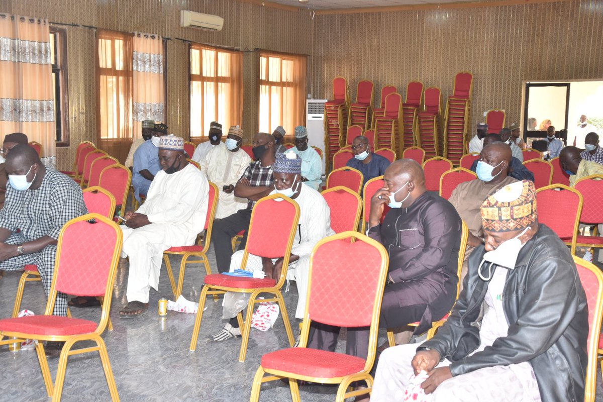 kadirsgovng's tweet photo. Today, The Executive Chairman KADIRS, Zaid Abubakar Ph.D, presided over Stakeholders' Engagement meeting with officials of PEDAN, IPMAN and NNPC Retails at Command Guest House Hotel, Kaduna. #Maskupkaduna #StopTheSpread  of Covid-19 in Kaduna State. #TaxforService. https://t.co/wURvHHeryO