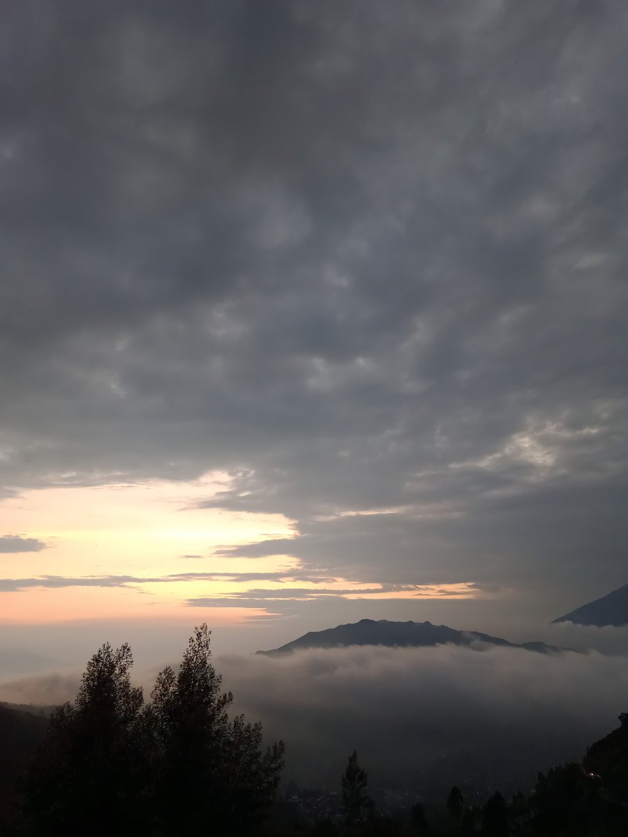 vantehyungg's tweet photo. #SceneryForTaehyung
extraordinary https://t.co/KH3nFAJvui