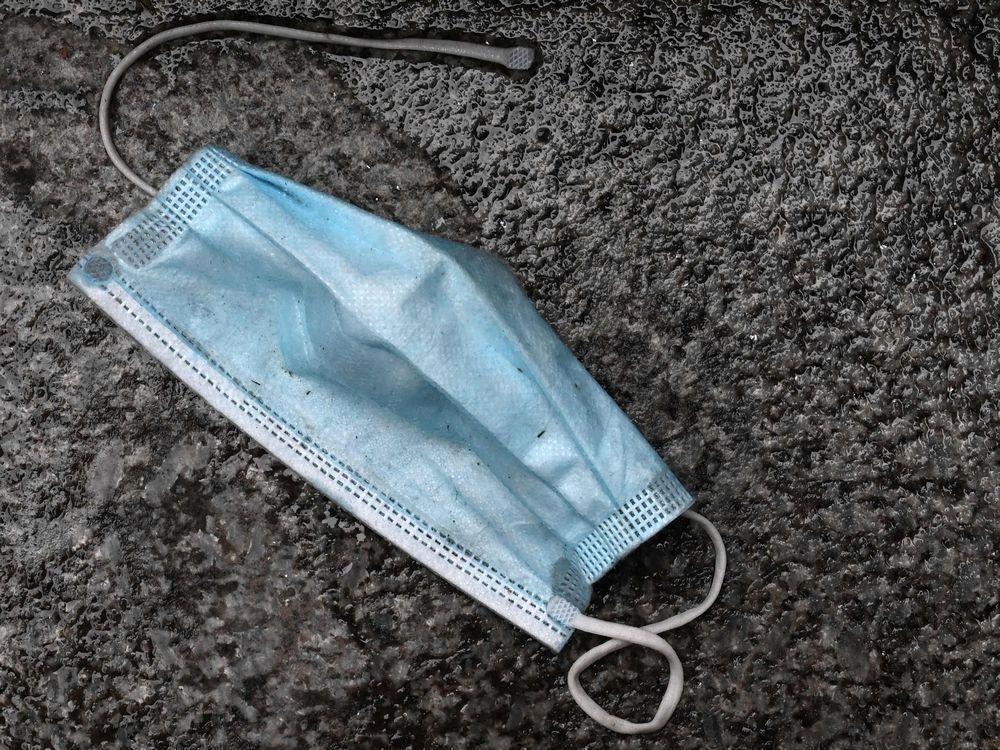 OttawaCitizen's tweet photo. Ontario police lay charges in weekend church gatherings with 100 alleged unmasked people https://t.co/QAK7Ap7SLU https://t.co/FOj5ZTVBbX