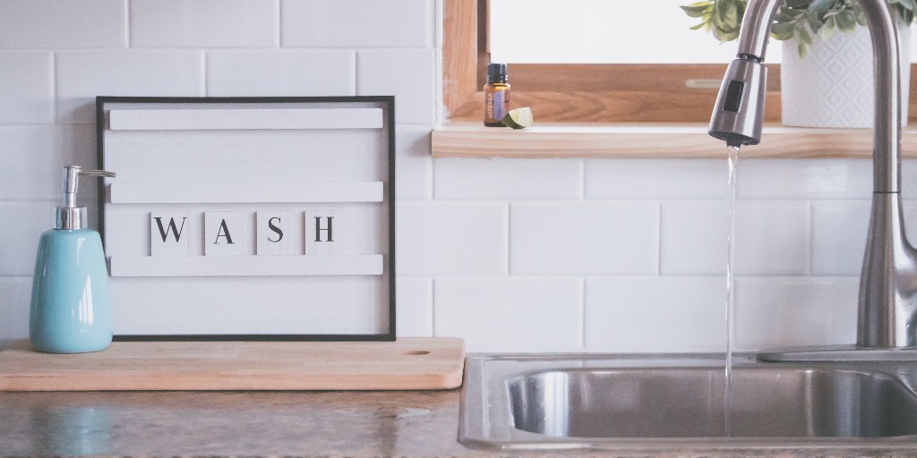ExteriorSource's tweet photo. Here's 15 quick fixes for common household problems from @hgtv, such as preventing stinky washers, fixing leaky faucets and removing rust from your stainless steel sink.
https://t.co/lMGnPjDRuR
#homeimprovement #householdproblems #leakyfaucets #stinkywashers #quickfixes https://t.co/ixQv2Ib6uq