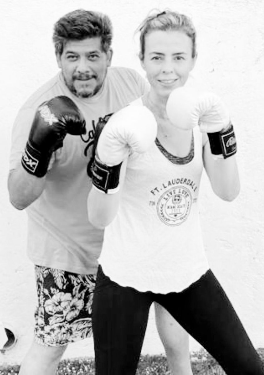 JuanLuisMontero's tweet photo. 👊🏻Increíble, retomar una de mis pasiones, #ElBox, ahora con mi Firusa.
Vamos a pegarle un rato; con todo menos con miedo y a contar cuando duela. https://t.co/2E3DS35Bl4