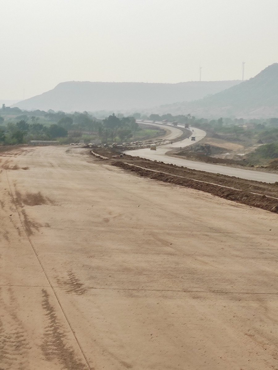 Vitthal84's tweet image. #NH166 Ratnagiri-Nagpur Highway..

Borgaon-Watambare section near Junoni..

Company Dilip buildcon 
#Infraprojects