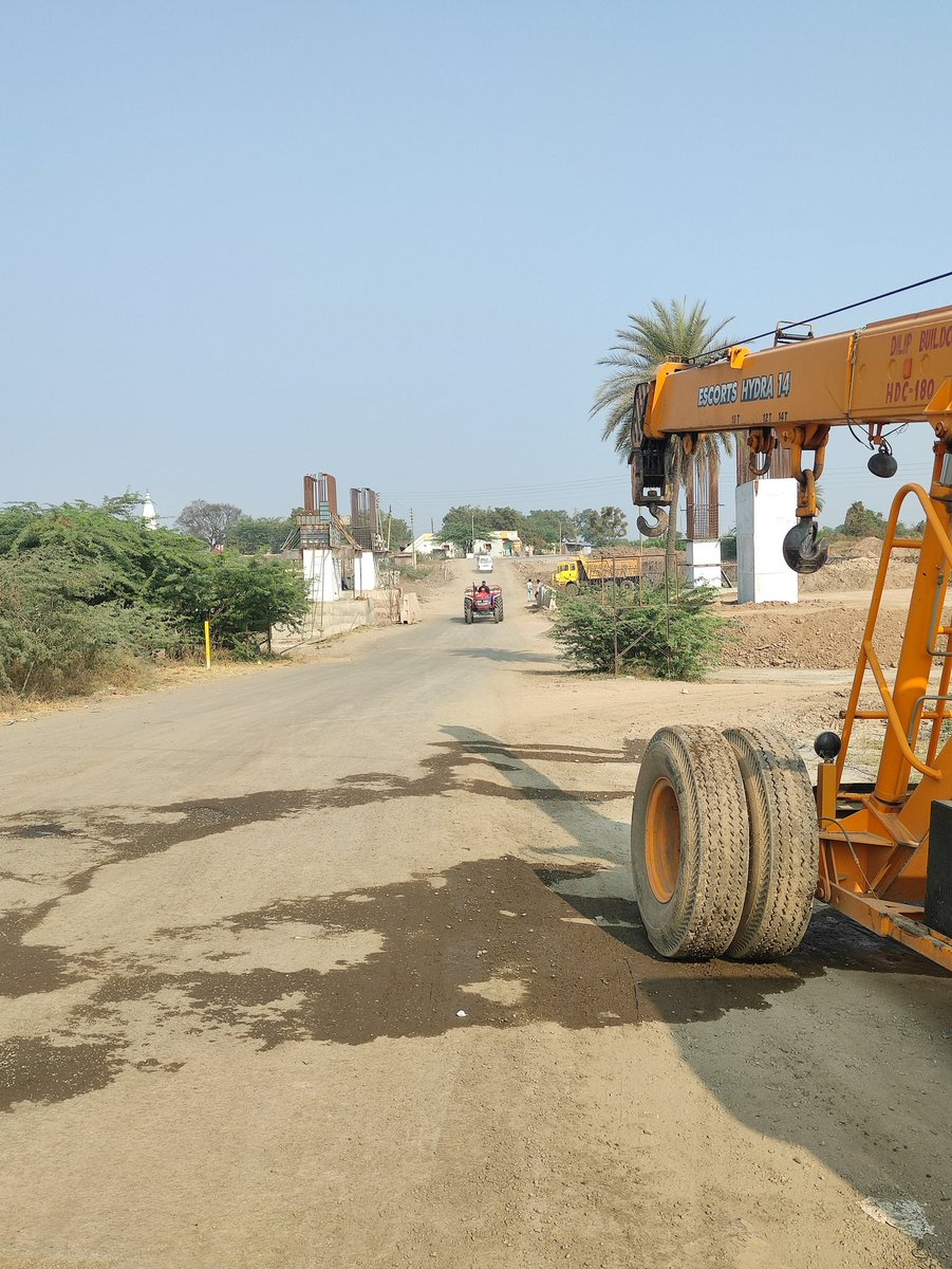 Vitthal84's tweet image. #NH166 Ratnagiri-Nagpur Highway..
4 lane concrete road

Borgaon-Watambare section near Nagaj..

Guhagar-Vijayapur highway crosses here 

Company Dilip buildcon 
#Infraprojects