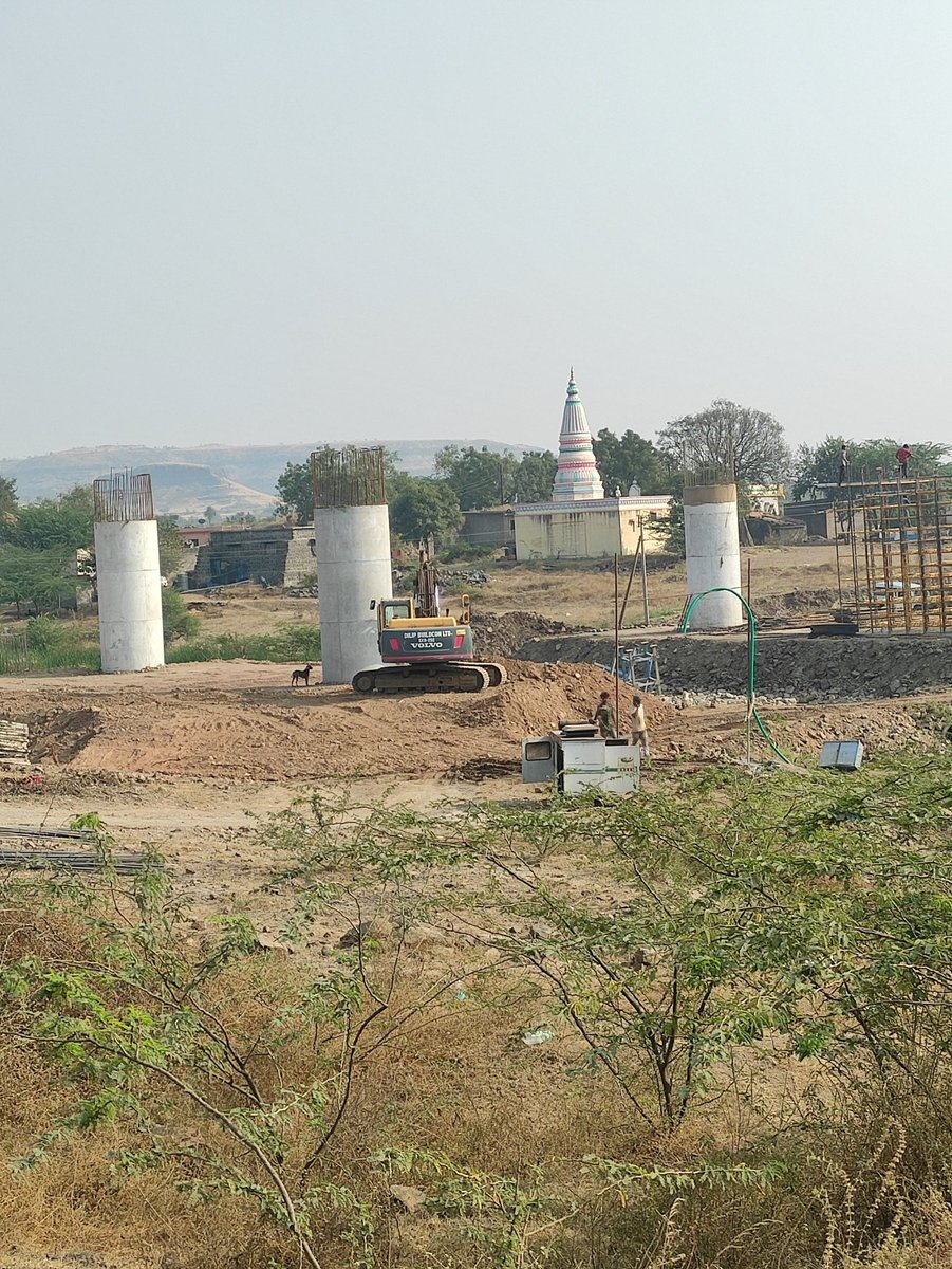Vitthal84's tweet image. #NH166 Ratnagiri-Nagpur Highway..
4 lane concrete road

Borgaon-Watambare section near Nagaj..

Guhagar-Vijayapur highway crosses here 

Company Dilip buildcon 
#Infraprojects