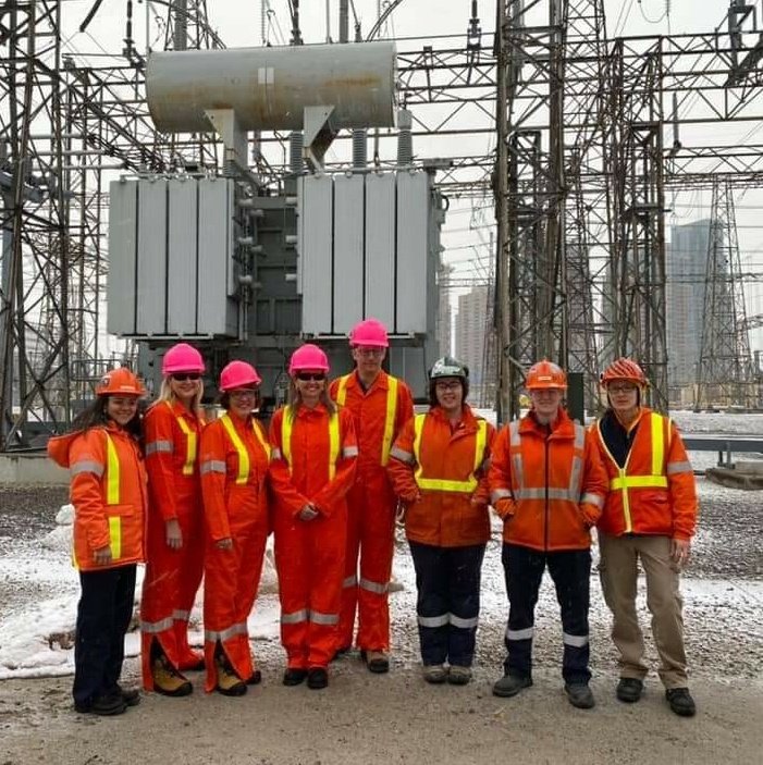 MonteMcNaughton's tweet photo. Stop telling every young person to go to university.

Careers in the skilled trades are lucrative, meaningful, and you can be your own boss.  

There's as much merit in being an electrician, chef, or arborist, as there is in being a banker or a professor. https://t.co/hCKizAXAsx