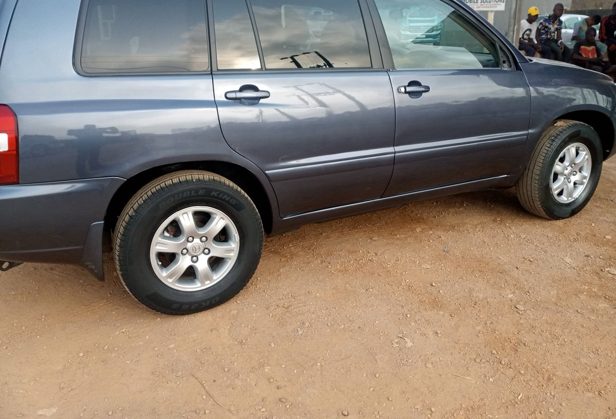 After doing some mechanical works like changing the shock absorbers, lower arms with Bushings, Linkages, tie-rod heads and sockets, the AC system, a full servicing, just to mention a few, we got to this stage...