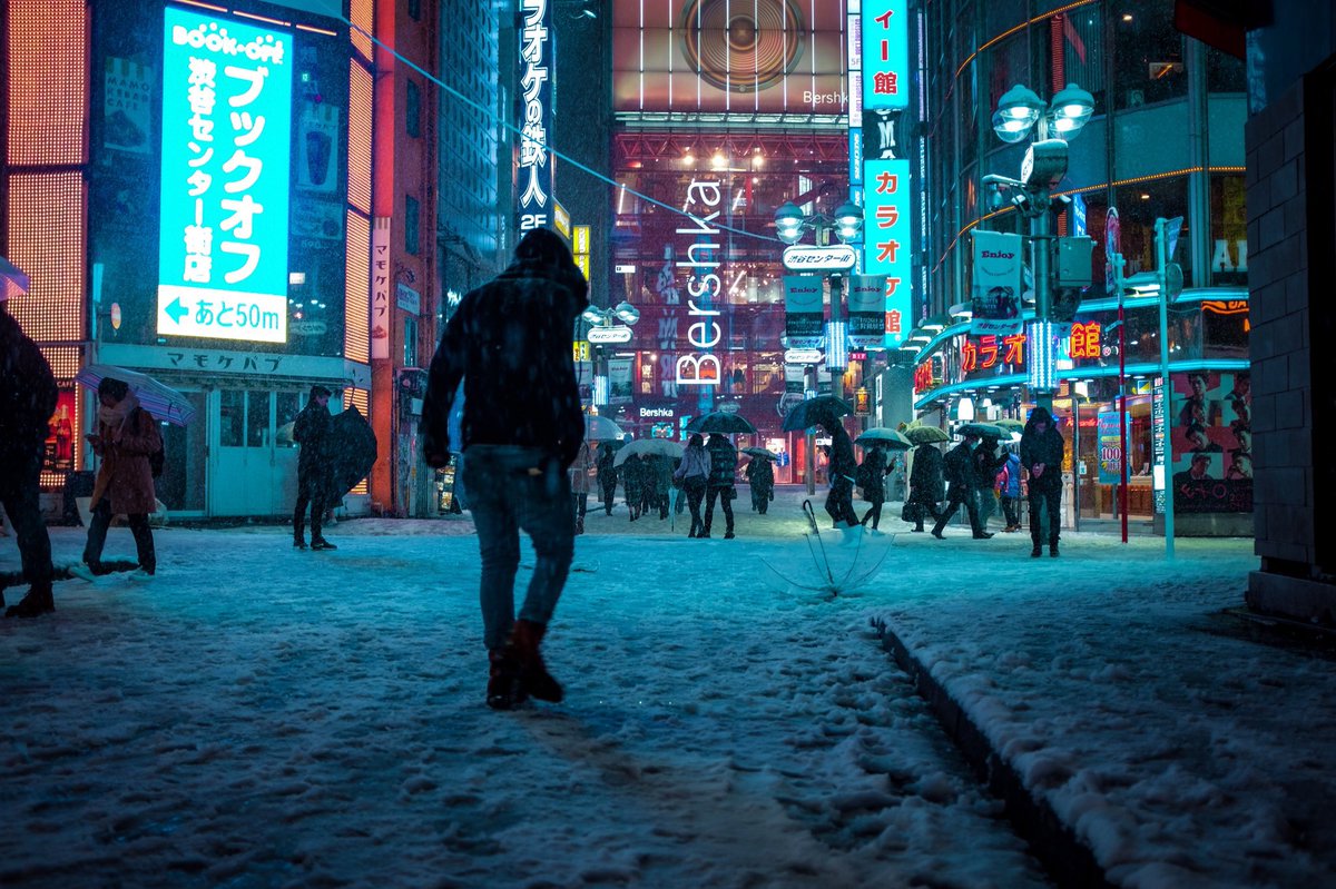 agkdesign's tweet photo. Cyberpunk 2077 ain’t got nothing on Tokyo // https://t.co/PnwPEpBezS