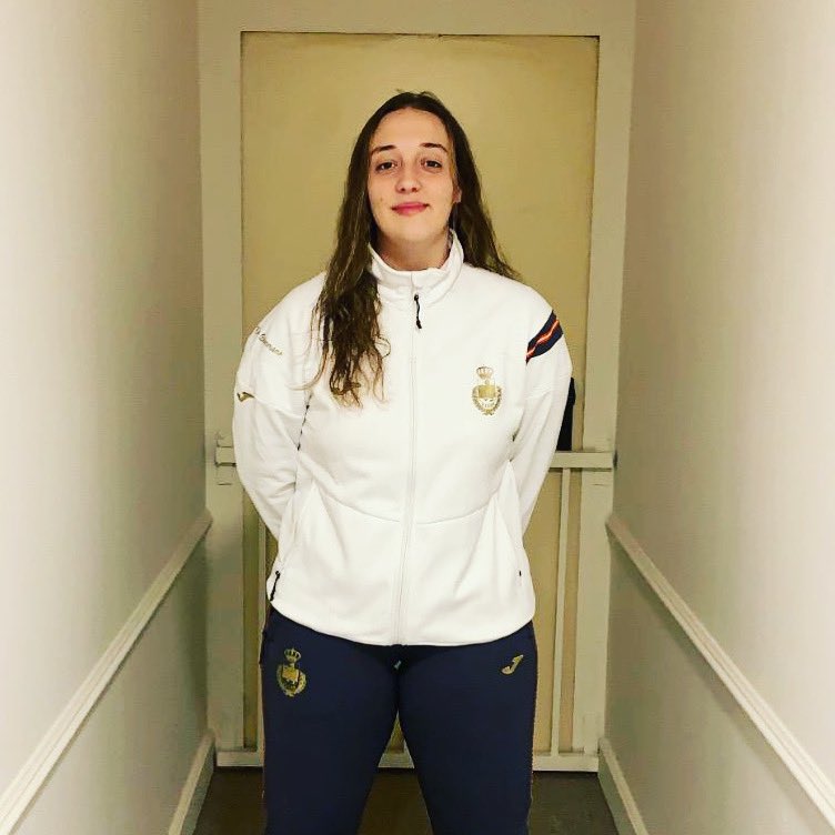 Nuestra <a href="/AndreaMorenoSa6/">Andrea Moreno santana</a> con la selección absoluta de balonmano playa <a href="/rfebalonmano/">RFEBalonmano</a>.

Pese a tener solo 18 años recién cumplidos ha entrado en la convocatoria de las #guerrerasarena🇪🇸 y ha completado una muy buena concentración!

Enhorabuena andrea y a seguir cumpliendo sueños!