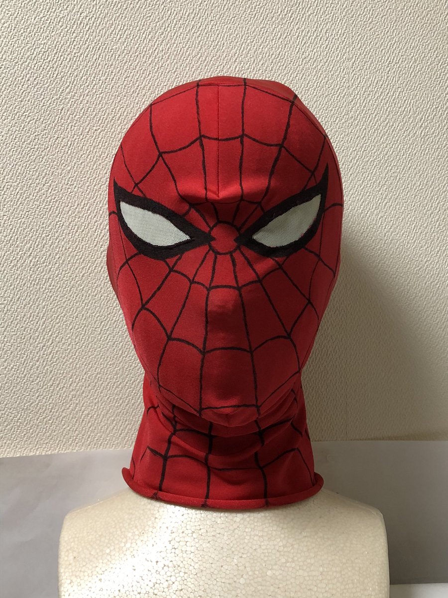 ダイソーのマネキンヘッドを買ってきたけど、小顔すぎたのでニット帽て