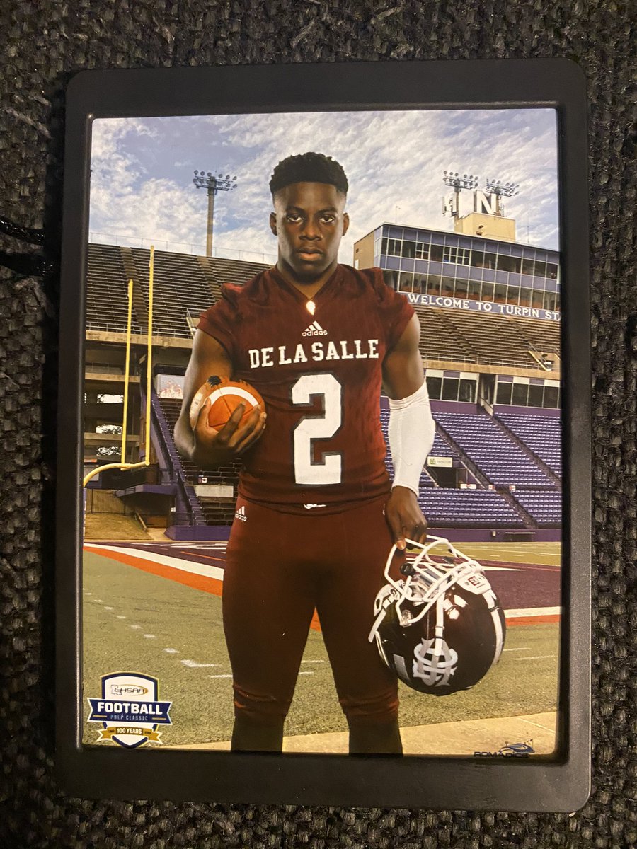 FelisicaWillia1's tweet photo. Hell Of A Season Son! #Two #PjMartin #ClassOf2023 https://t.co/PLKQA20ky5