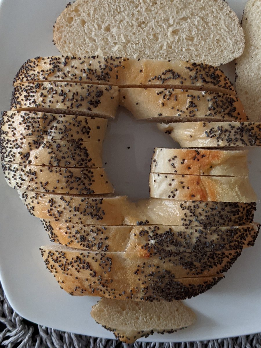 Tess Thompson tweet media