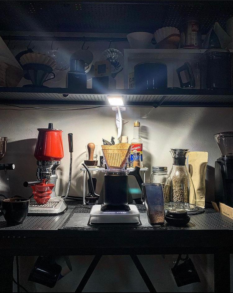 thirdwavewater's tweet photo. What's your favorite thing about this setup? ☕️🔥
#thirdwavewater #waterforcoffee #coffeewater #coffeestation #coffeestations #coffeegear #coffeesetup #specialtycoffee #barista #acaia #acaiacoffee #fellow #fellowproducts #kalita #kalitawave #coffee #hario https://t.co/L3Fq0vmYS2
