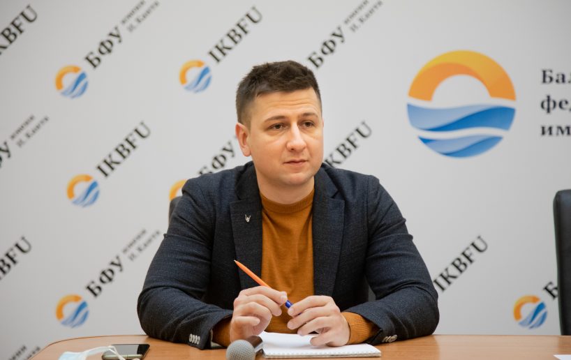 ✏ БФУ им. И. Канта выиграл гранты международных конкурсов РФФИ

Подробности: kantiana.ru/news/nauka/bfu…

#БФУ #IKBFU