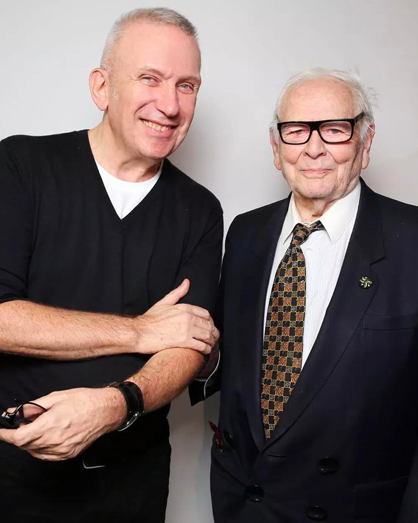 Couturier, designer, ambassadeur de la France, académicien, mécène, tout au long de sa vie, Pierre Cardin aura mené bel ouvrage. 
Merci monsieur Cardin de m’avoir ouvert les portes de la mode et d’avoir rendu mon rêve possible... 
#PierreCardin