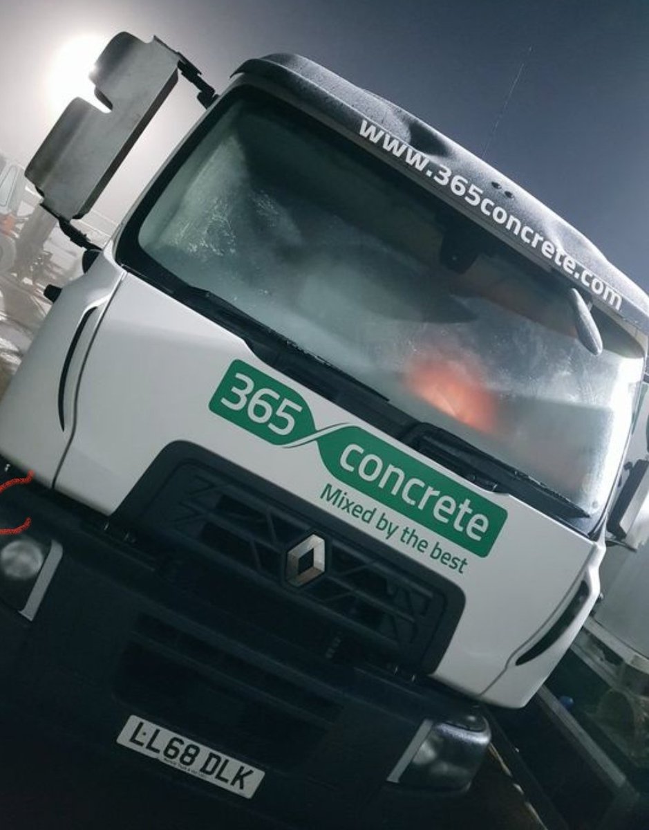 We've seen a frosty morning or two, but no sign of this reported snow yet 🤔 

365 Concrete hope you had a lovely Christmas and look forward to be working with you again shortly.

Call us on 0208 751 0101 ☎️

#volumetric #concrete #surrey #middlesex #london #construction