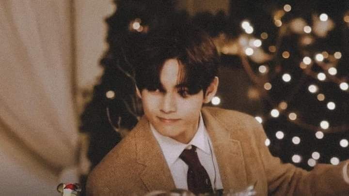 _gothic07's tweet photo. 53 minutes left for pur taetae birthday😍 #Taehyungbirthday #TAEHYUNG https://t.co/uVe62xmaCX