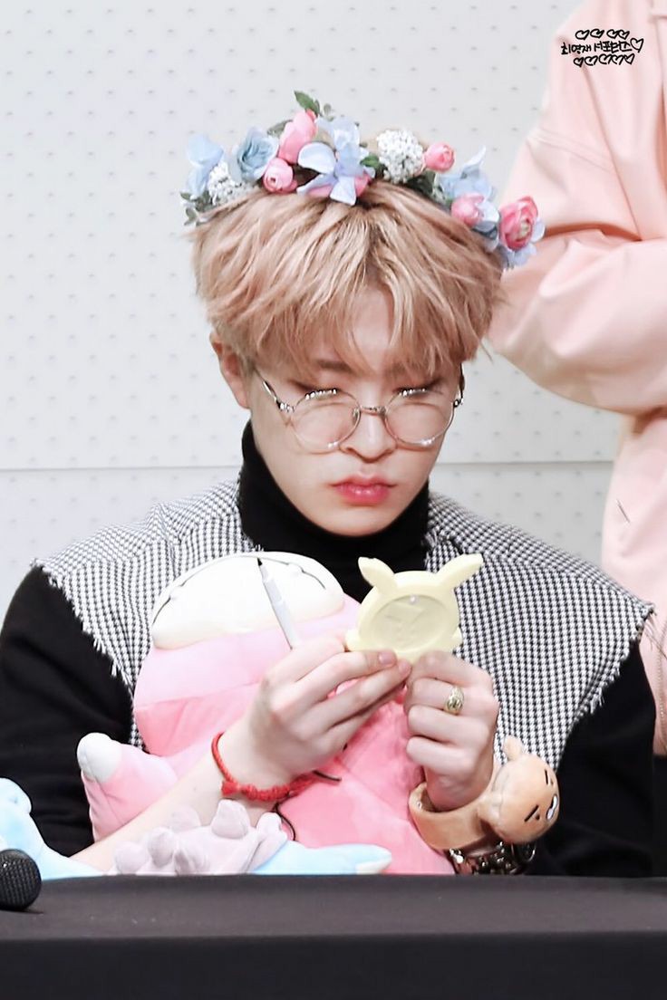 who in got7 but it's actually choi youngjae; a lovely thread  #GOT7    #갓세븐