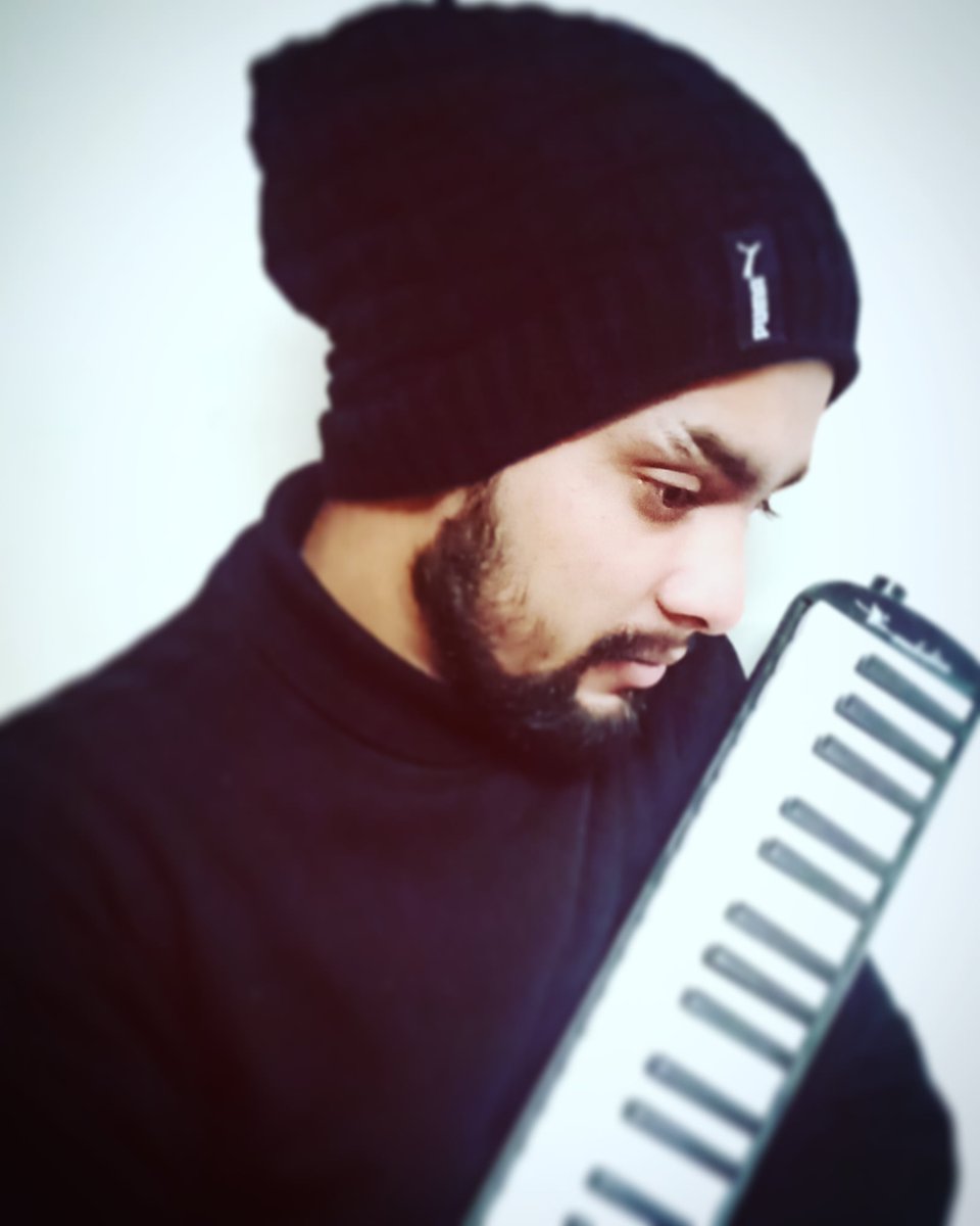 BunnySurella's tweet photo. #music #bunnysurella https://t.co/ydI3MoJJ6q