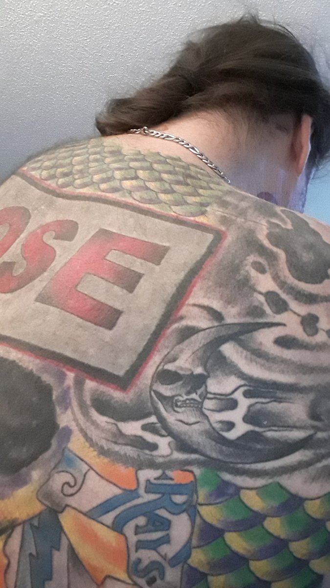 BeachMetalDicks's tweet image. @tuddle look closely cousins. Behold the #PatTonight #TuddleTattoo #nerdimmunity #fozzy #ifyouwill #movingtheneedle