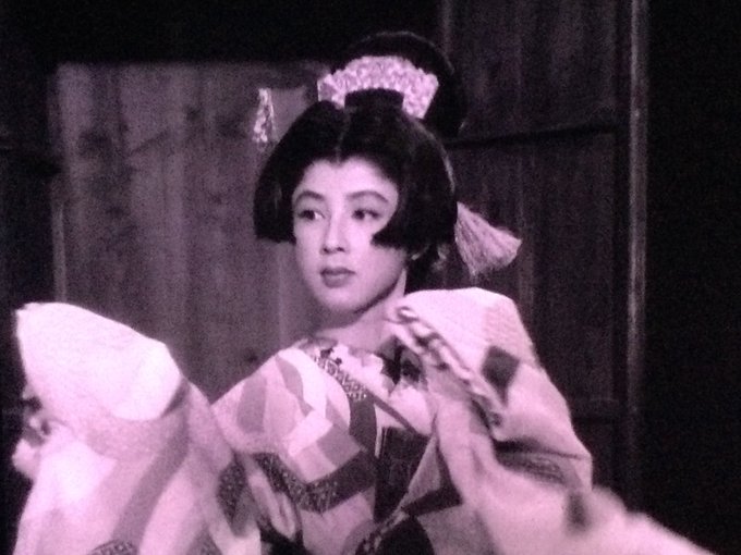 八千草薫のtwitterイラスト検索結果 古い順