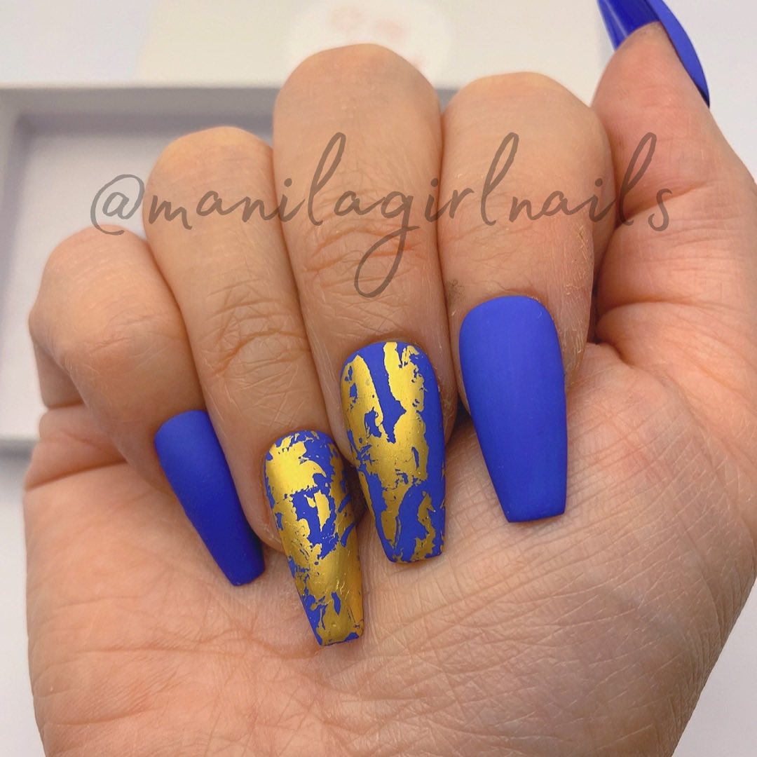 manilagirlnails's tweet photo. New sets launched on January 1 on our etsy shop link in bio! #pressonnails #trendynails #torontonails #customnails #handpainted #nailart #nailsdaily #nailpro #etsyseller #handmade #manilagirlnails #nails #falsenails #quarantinenails #covid #lockdownnails #instantmanicure https://t.co/rCf4aP6ITw
