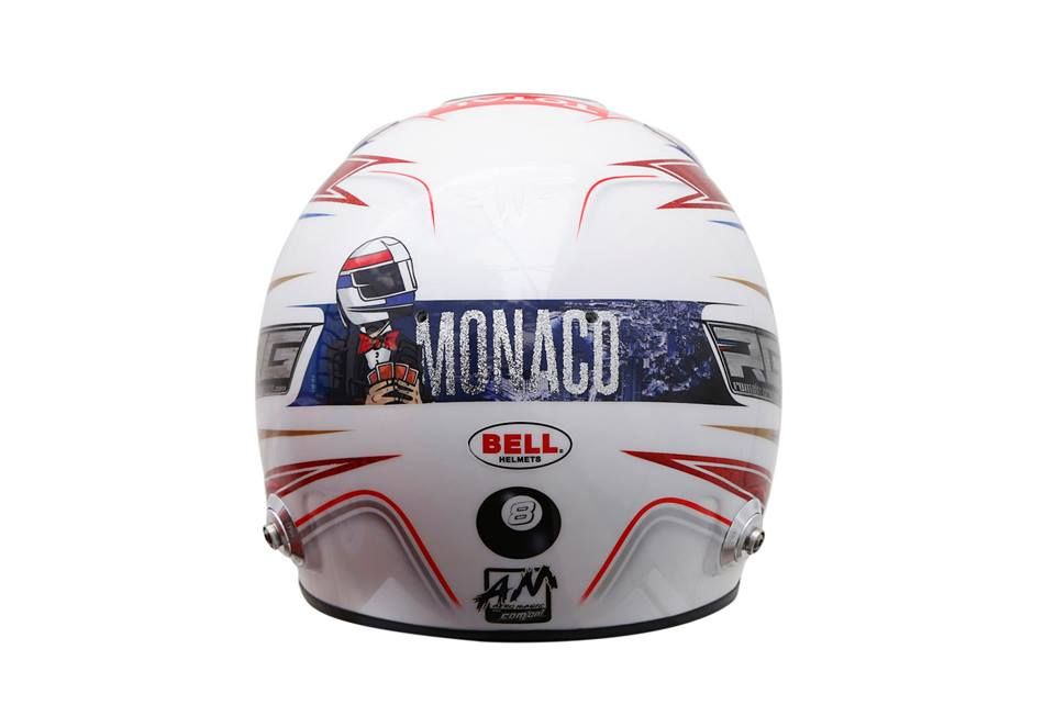 2013 - Mônaco Esse capacete foi bem difícil de achar, aparentemente ele quis aludir ao Cassino de Monte Carlo, com aquele piloto fazendo aposta na traseira.