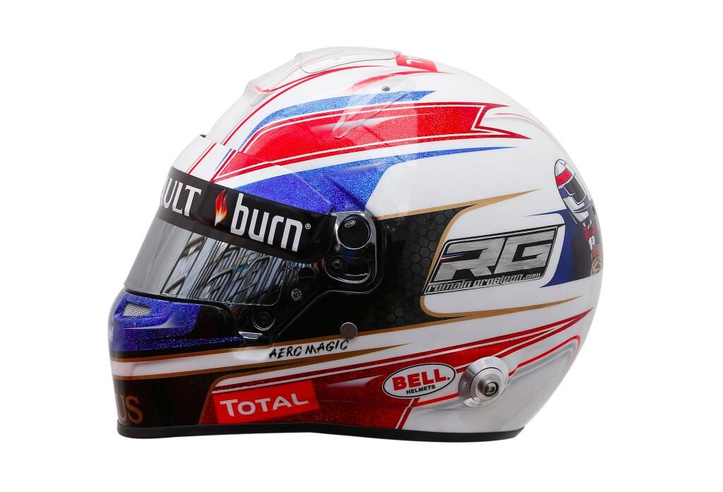 2013 - Mônaco Esse capacete foi bem difícil de achar, aparentemente ele quis aludir ao Cassino de Monte Carlo, com aquele piloto fazendo aposta na traseira.