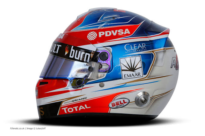 2014 - Bahrein Capacete bem parecido com o normal, não sei porque o Romain ama tanto o Bahrein, único piloto que fez capacetes específicos pro Bahrein com tanta frequência.