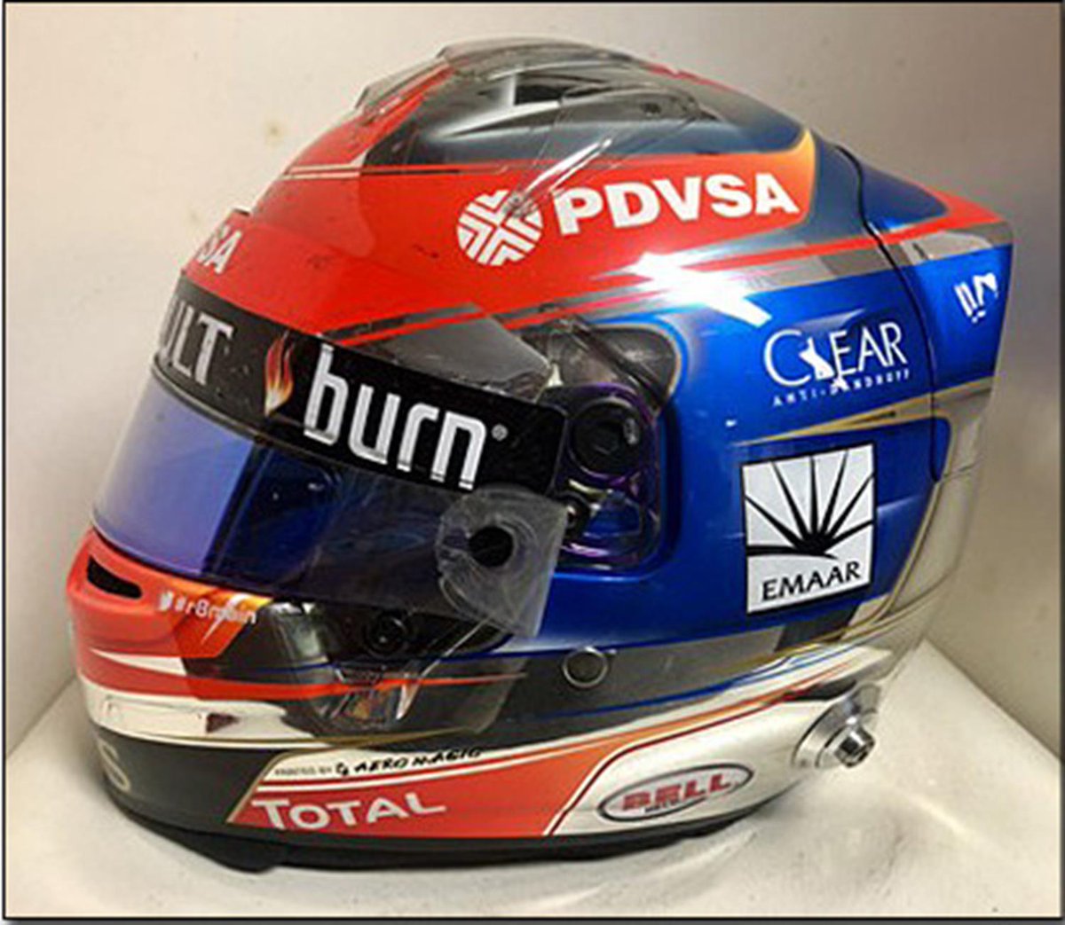 2014 - Bélgica Cromado, ele usou apenas para Spa, não sei porque. Tem muitos capacetes aqui que você só acha se pesquisar a fundo 