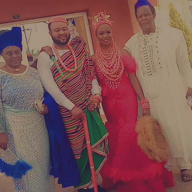 Stalis19's tweet photo. Happy marriage life https://t.co/WZC4tiAimd