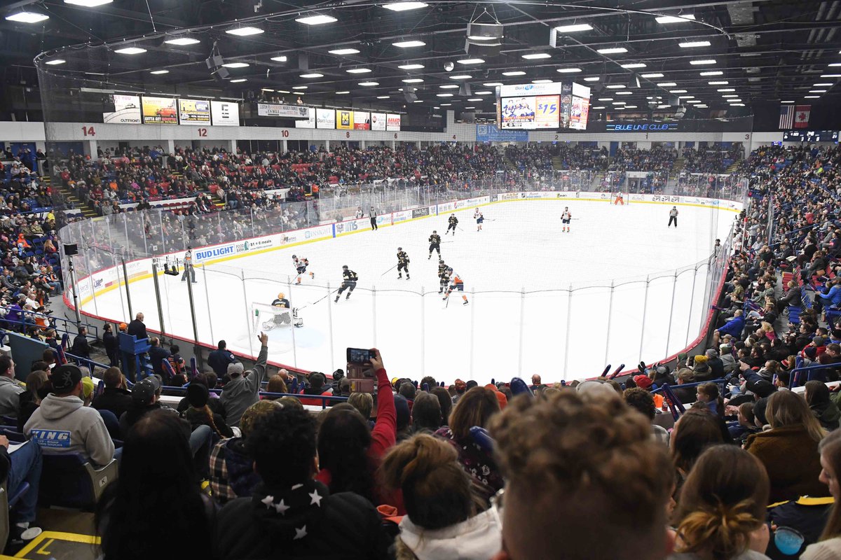 FlintFirebirds's tweet photo. December 29th, 2019...We had it so good. 

Thank you to our fans for sticking with us this year! We'll be back. https://t.co/gmVLTZWo6q