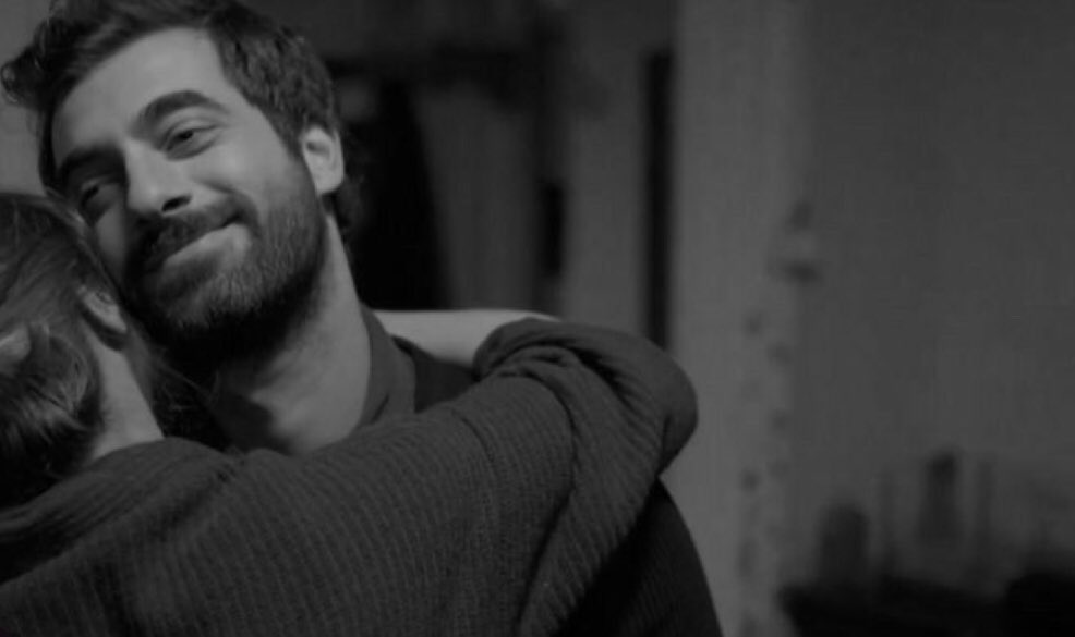 “Kaderin birbirine bağladığı insanlar birbirlerine sürekli rastlarmış.”