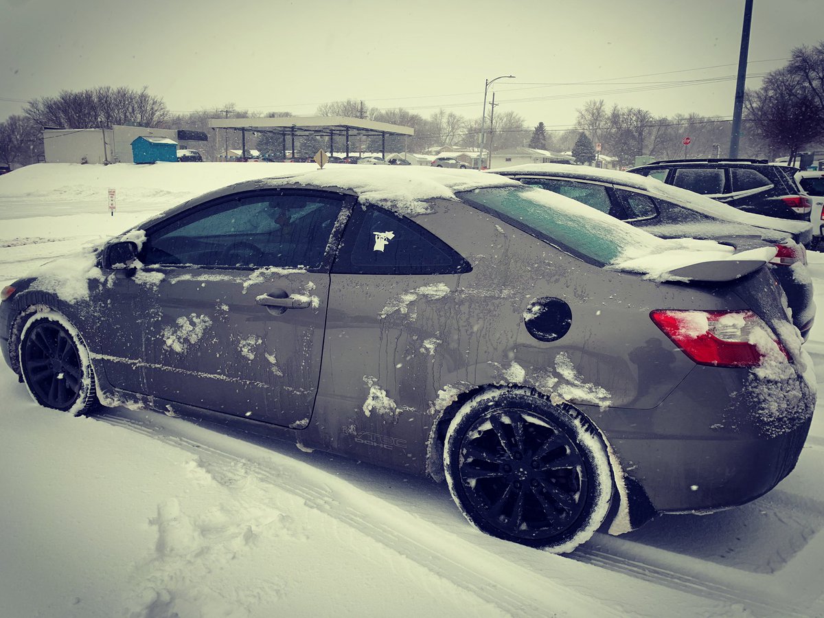 PearPodTV's tweet photo. Shoutout the #HondaSI, it has never failed me in the snow๐๐พ๐ฅ https://t.co/nyNaSKO04z