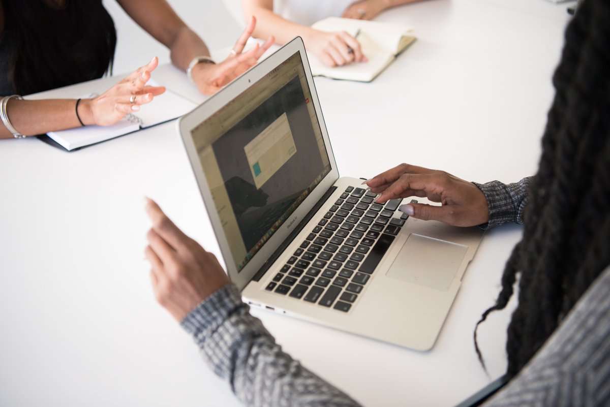 uTest's tweet image. Are you looking to brush up on your testing tips and tricks? Check out this article! #SoftwareTestingTips #uTest utest.com/articles/tips-…