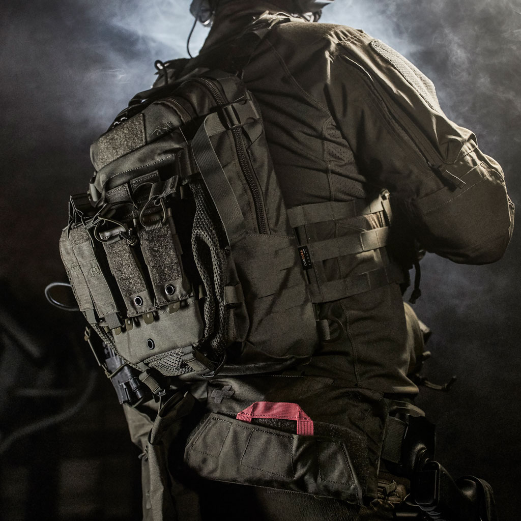 tasmanian tiger assault pack 12