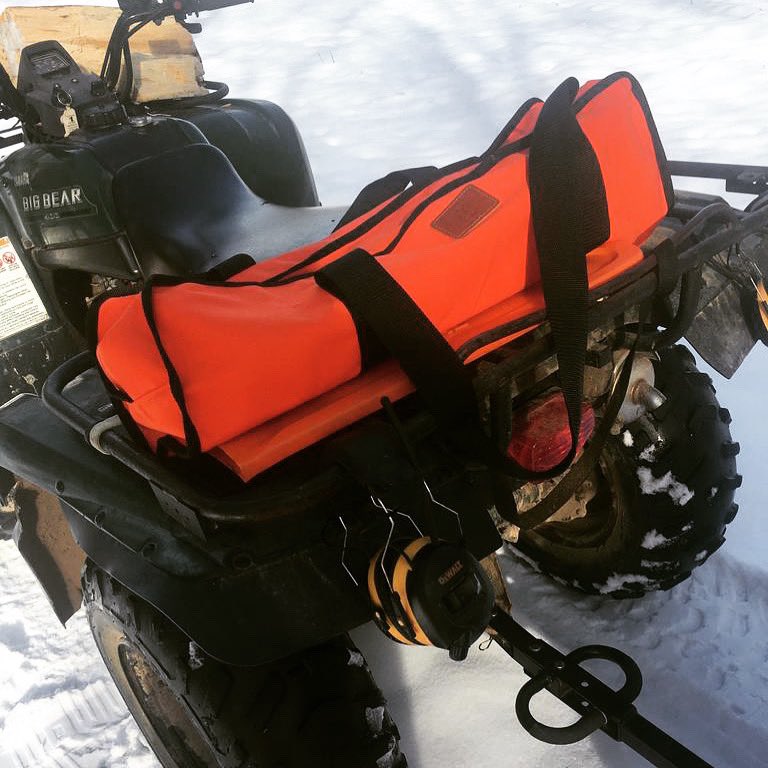 BigBlueLogOX's tweet photo. ⭐️⭐️⭐️⭐️⭐️“Great bag to carry the 3-in-1 tool and accessories like gloves, earplugs, moisture meter, etc...! Got this for my dad for Christmas, and he used it right away! Plus, the LogOX team has phenomenal customer service! Thank you again!” -Samantha 
👍🏼🇺🇸🎄
#TeamLogOX 
#USA https://t.co/KoathFCe7q