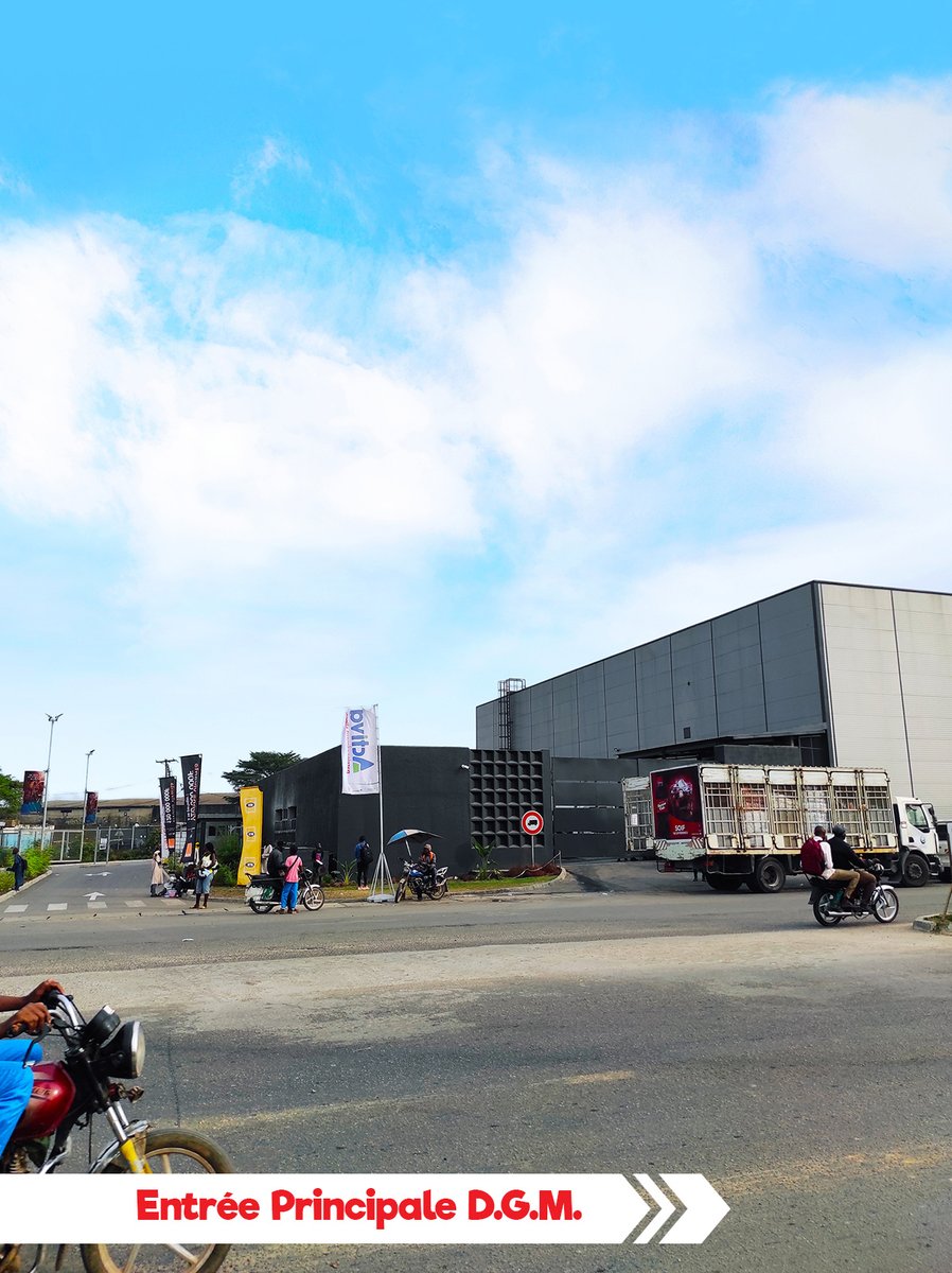 Douala Grand Mall tweet media