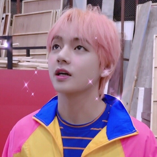 jins6ol's tweet photo. #HappyTaehyungDay
#WinterPrinceTaehyung
#BornHistoryMakerV
#OurInnerHapinessV
#OurSweetTaehyung
#SupremeVocalistV
#HealingComposerV
#ProduceKingTaehyung
#TooGoodToVTrue
#UniversalTreasureV
#HappyVirthdayBestie
#PurpleBalloonsForV
#VLoveYouEternally
#HAPPYVDAY

@BTS_twt 💜 https://t.co/BaqToUfKPw