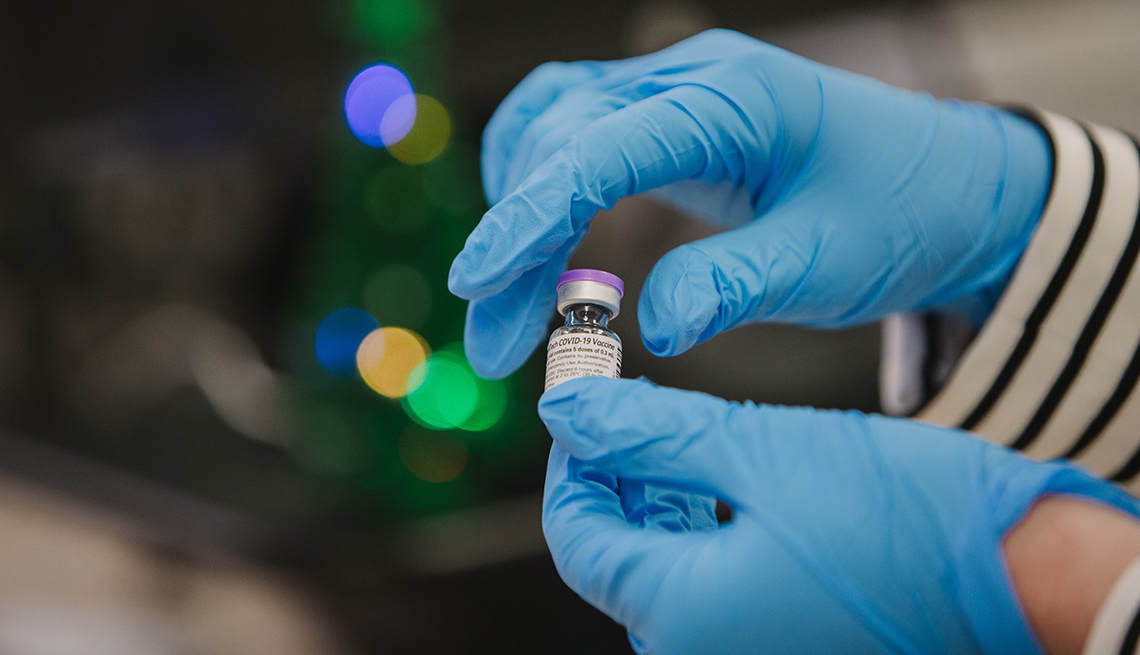 Leon County residents, 65 and over may now register to receive a #COVID19 vaccine by calling the Leon County Health Department's COVID-19 Call Center: 850-404-6300, option 1. We ask for patience &amp; understanding in this initial program rollout. Details➡️ bit.ly/2KY8Uzf