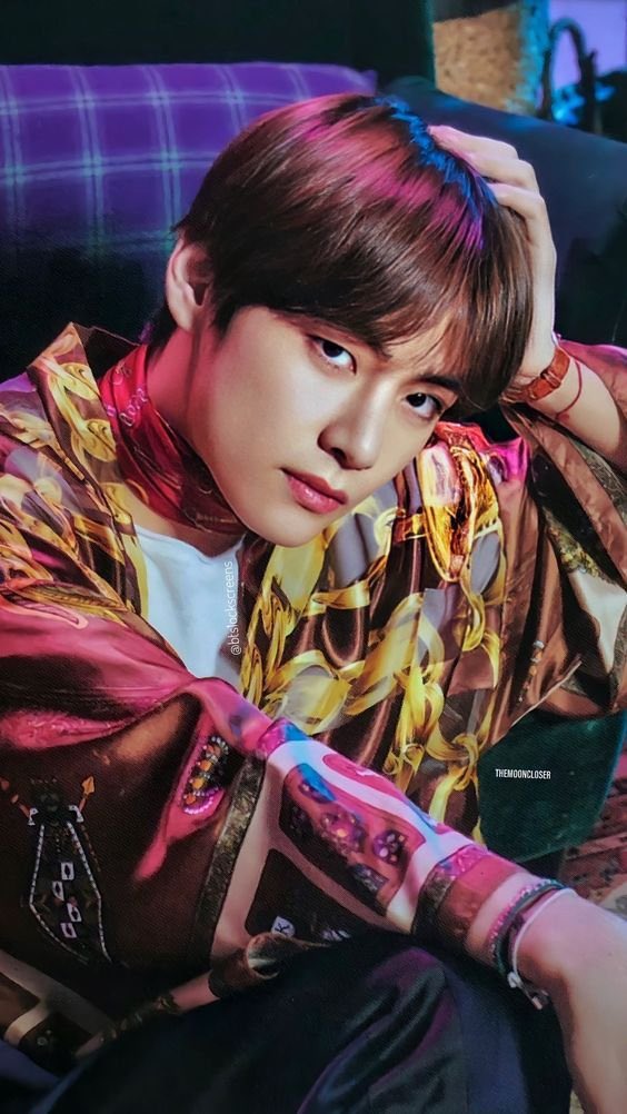 Marlene02871579's tweet photo. HAPPY BIRTHDAY ๐๐๐ TAE๐๐my family sends you lots of best wishes full of happiness and love๐ @BTS_twt #TaeGoodBoy #Vbday https://t.co/av9iNKzO95