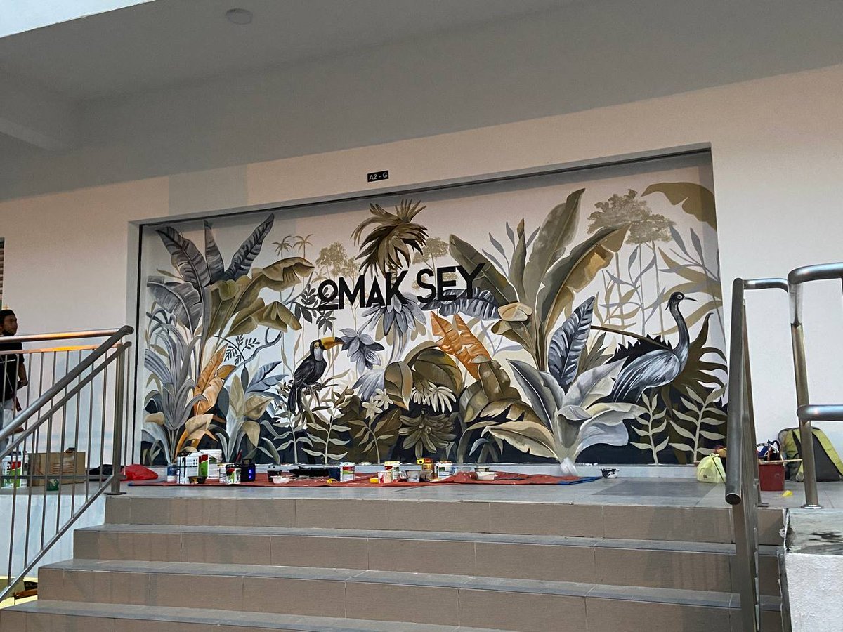 bayanggagak's tweet photo. Siap mural di Seremban 2, Negeri Sembilan.
#mural #tropical
#addictartmerch #arternative https://t.co/hBhA8Xmm1f